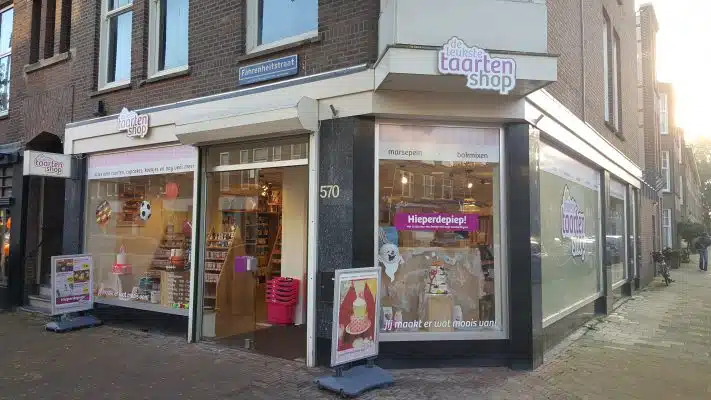 Oude gevel Deleukstetaartenshop Den Haag