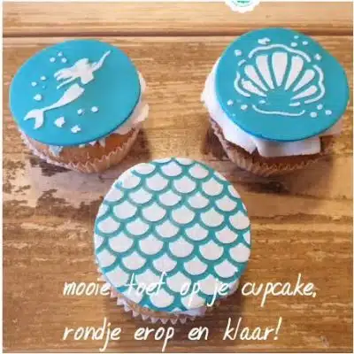Stencillen op cupcakes