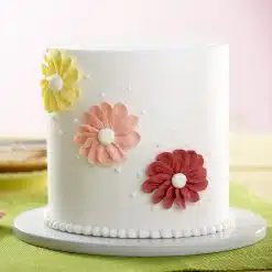 Wilton Course Building Buttercream Skills