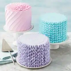 Wilton Cake Decorating Set/18
