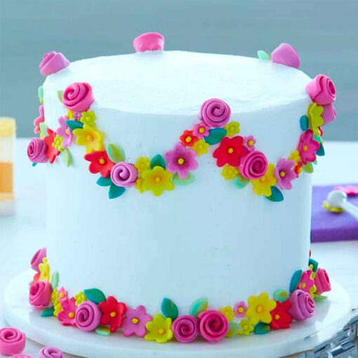 Wilton Course 3 - Fondant & Gumpaste Fundamentals