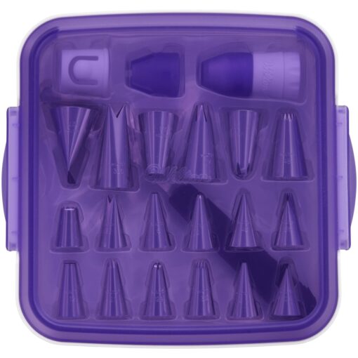 Wilton DeLuxe Decorating Set/46
