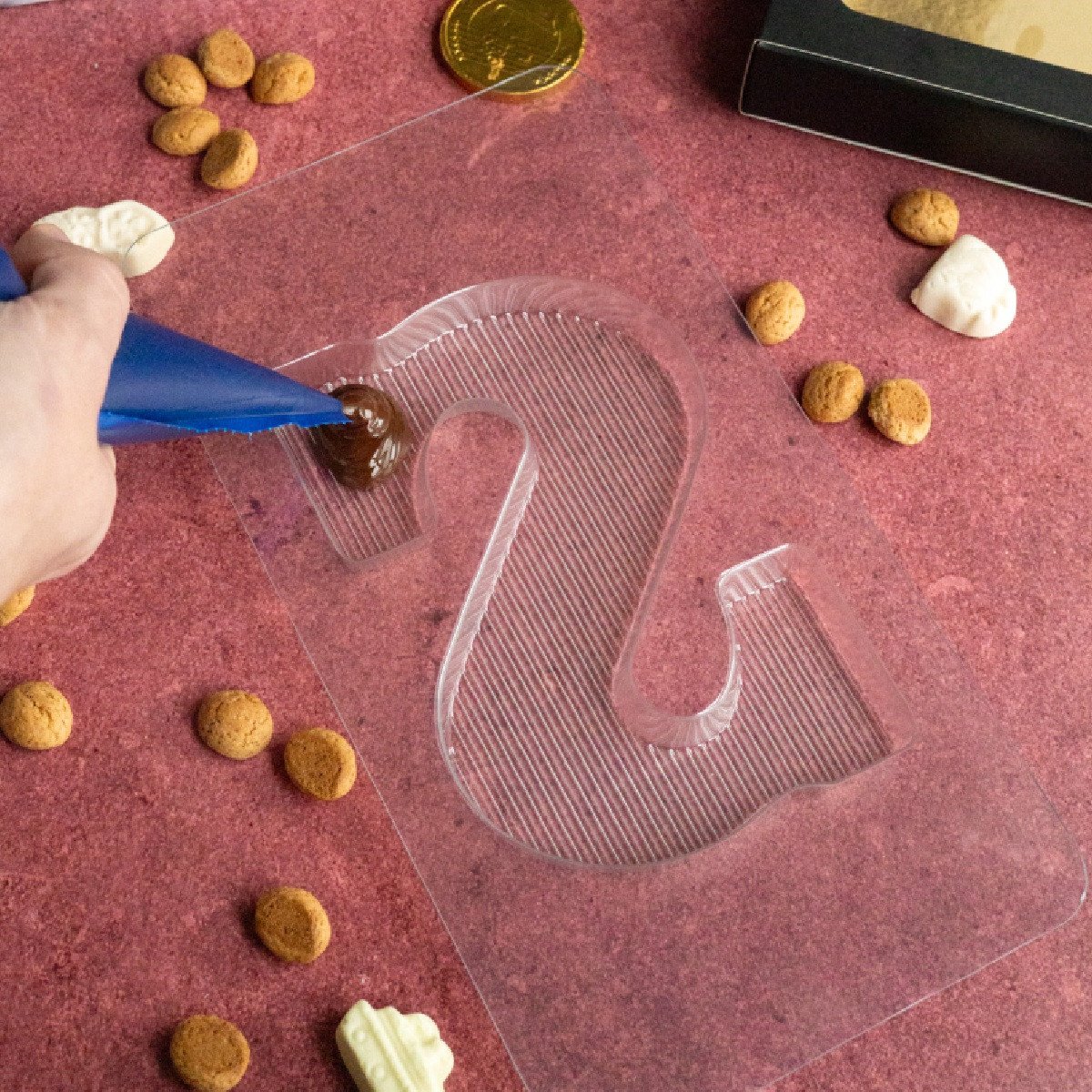 BrandNewCake Chocoladeletter Vorm S